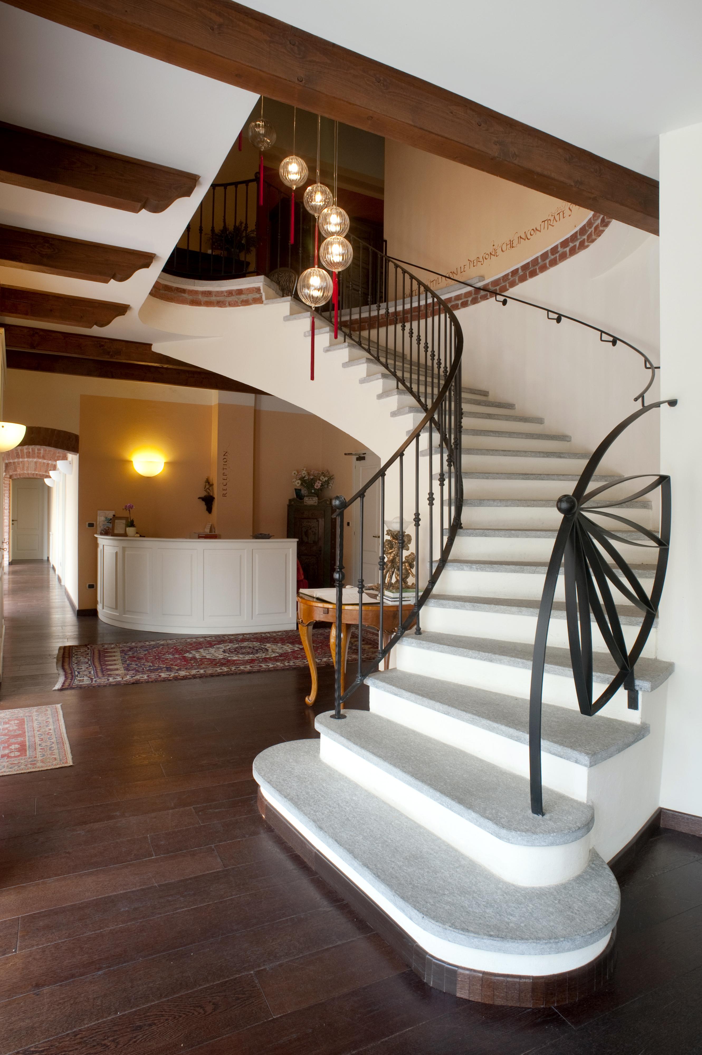 Hotel Cascina Di Corte เวนาเรีย เรอาเล ภายนอก รูปภาพ