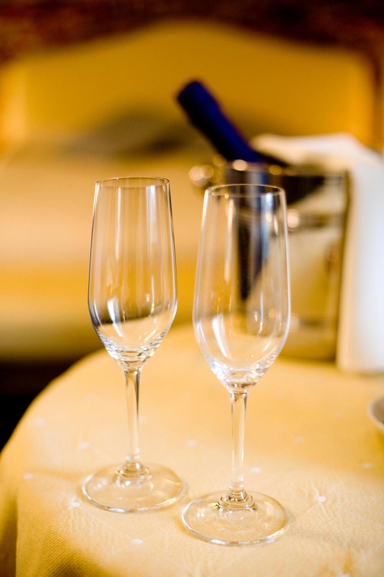 Hotel Cascina Di Corte เวนาเรีย เรอาเล ภายนอก รูปภาพ